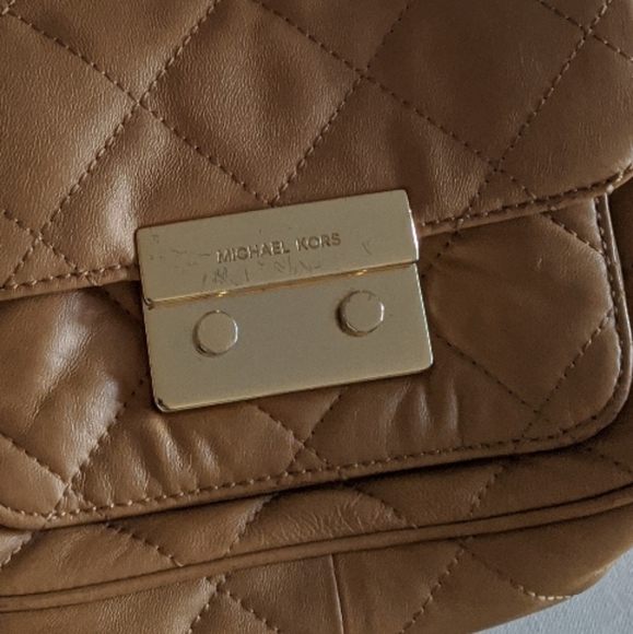 Michael Kors tan quilted bag - Picture 3 of 5